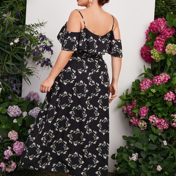 Plus Floral Print Cold Shoulder Dress - Picture 2 of 4